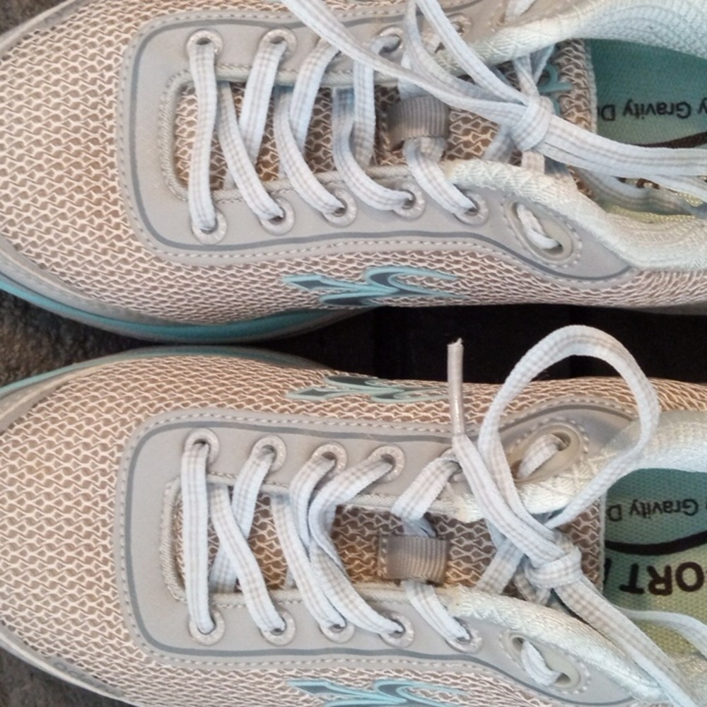 Women's Blue Gray Mighty Walk Gravity Defyer Comfort Fit Athletic Shoes - Picture 10 of 10